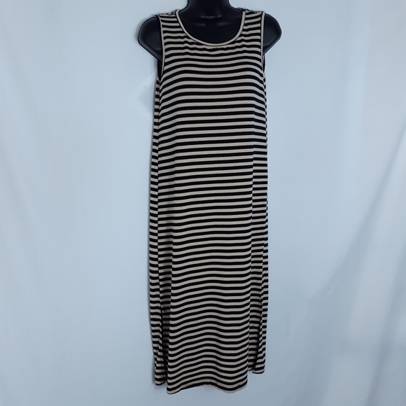 New York & Company Dresses & Skirts - New York & Co Women Large Sleeveless Maxi Dress